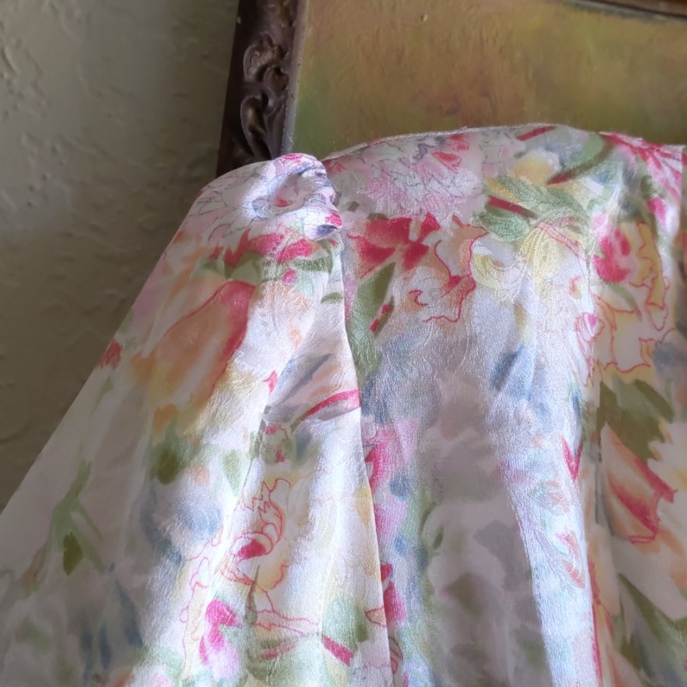 Floral Robe - Picture 7 of 7